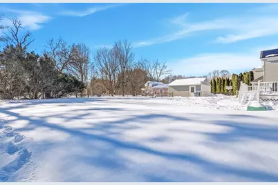 26 Maple St, Mendon, MA 01756 - Photo 40