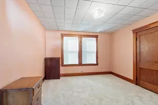 24 Leslie St, Lawrence, MA 01841 - Photo 16