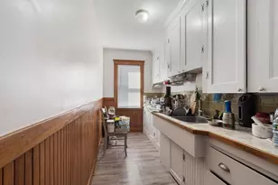 24 Leslie St, Lawrence, MA 01841 - Photo 24