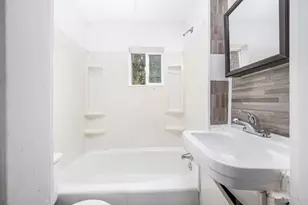 23 Edmund St, Malden, MA 02148 - Photo 10