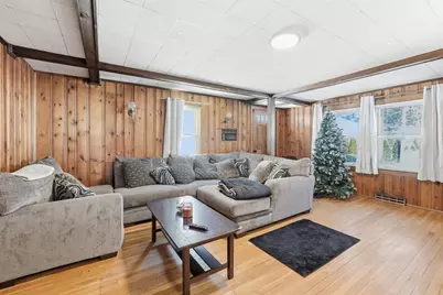 27 Jerome St, Southbridge, MA 01550 - Photo 6