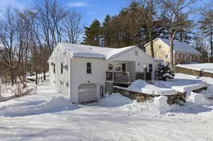 27 Jerome St, Southbridge, MA 01550 - Photo 2