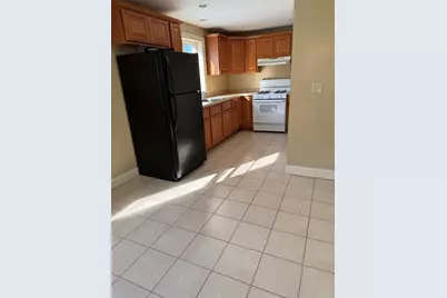 52 Floral St #2, Taunton, MA 02780 - Photo 4