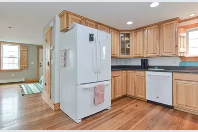 8 Woodwards Ln, Taunton, MA 02780 - Photo 26