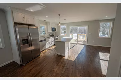 21 Liberty Court, Rockland, MA 02370 - Photo 4