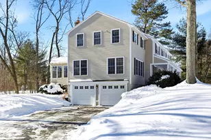 245 Oak Hill Cir, Concord, MA 01742 - Photo 4