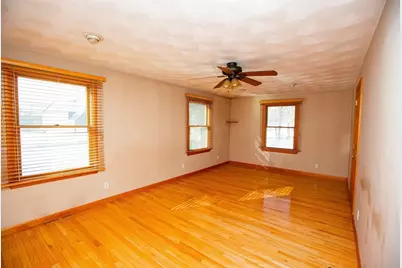 357 Tiffany St, Attleboro, MA 02703 - Photo 20