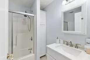 824 Main St, Wakefield, MA 01880 - Photo 12