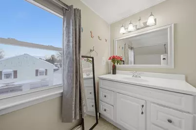 8 Flint St, Chelmsford, MA 01824 - Photo 20