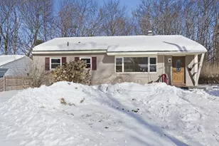 21 Austin Ave, Pittsfield, MA 01201 - Photo 2