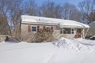 21 Austin Ave, Pittsfield, MA 01201 - Photo 1