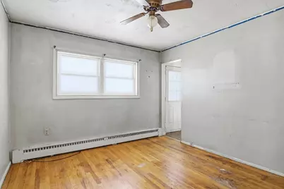 21 Austin Avenue, Pittsfield, MA 01201 - Photo 10