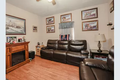 34 Franklin Ave, Somerville, MA 02145 - Photo 12