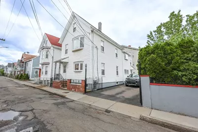34 Franklin Ave, Somerville, MA 02145 - Photo 2