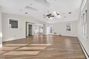257 Lawrence St, New Bedford, MA 02745 - Photo 10