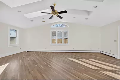 257 Lawrence St, New Bedford, MA 02745 - Photo 8