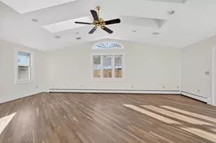 257 Lawrence St, New Bedford, MA 02745 - Photo 8