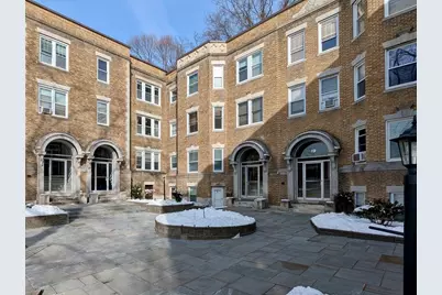 21 Westbourne Ter #3, Brookline, MA 02446 - Photo 2