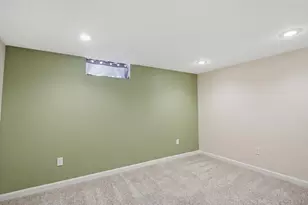 8 Westmont Rd, Shrewsbury, MA 01545 - Photo 30
