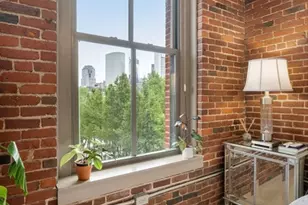 35 Channel Center St, Boston, MA 02210 - Photo 12