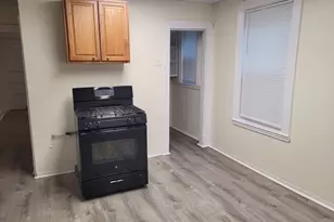 72 Sumner St, Revere, MA 02151 - Photo 8