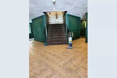 934 Southern Artery #110, Quincy, MA 02169 - Photo 2