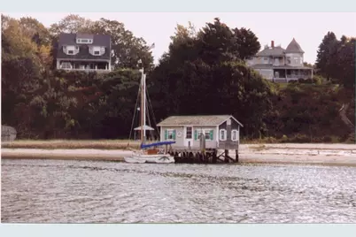 74 Pequossett Ave, Falmouth, MA 02556 - Photo 20