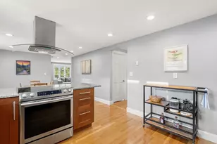 111 Fayette St, Watertown, MA 02472 - Photo 4