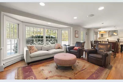 32 Highland Circle, Wayland, MA 01778 - Photo 8