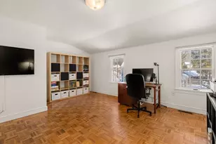 25 Mansfield Rd, Wellesley, MA 02481 - Photo 28