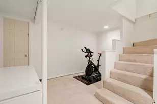 25 Mansfield Rd, Wellesley, MA 02481 - Photo 30