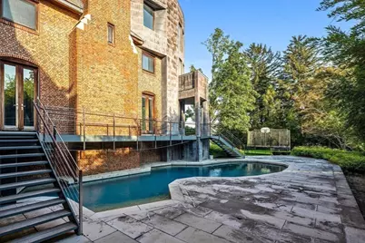 55 Leicester St, Brookline, MA 02445 - Photo 40