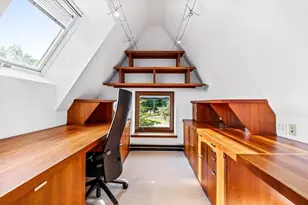 55 Leicester St, Brookline, MA 02445 - Photo 24