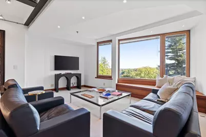 55 Leicester St, Brookline, MA 02445 - Photo 32