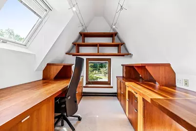 55 Leicester St, Brookline, MA 02445 - Photo 24