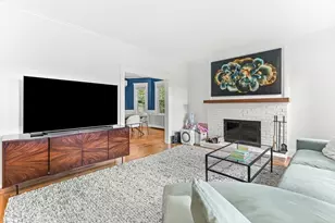 55 Redlands Rd, Boston, MA 02132 - Photo 6