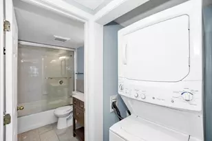 165 Cottage St, Chelsea, MA 02150 - Photo 12