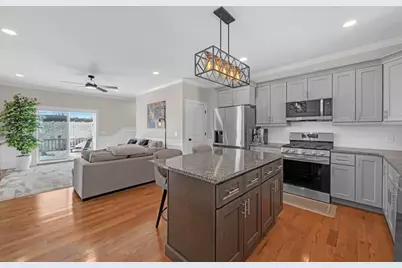 7 Sydney Rose Ct #7, Johnston, RI 02919 - Photo 4