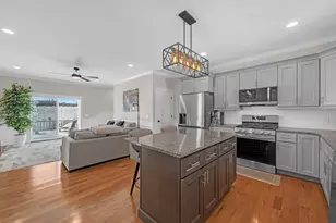 7 Sydney Rose Ct, Johnston, RI 02919 - Photo 4