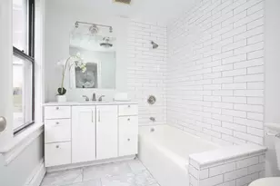 24 Albion Pl, Boston, MA 02129 - Photo 10