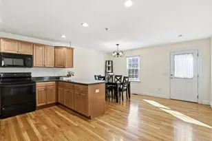 269 Washington St, Pembroke, MA 02359 - Photo 6