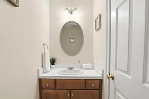 269 Washington St, Pembroke, MA 02359 - Photo 10