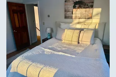 26 Varick Hill Rd, Newton, MA 02468 - Photo 10