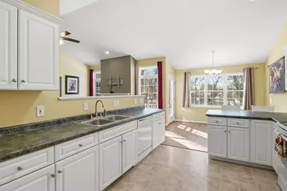 210 Johnson Rd #23, Chicopee, MA 01022 - Photo 14