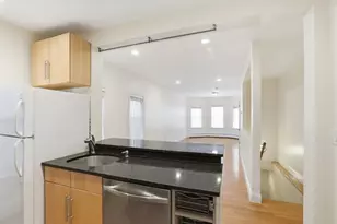 13 Howard St, Cambridge, MA 02139 - Photo 4