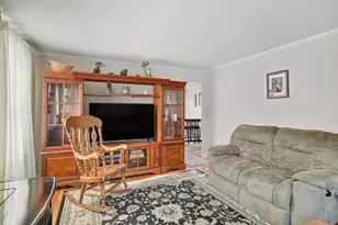 46 Overlea Dr, Springfield, MA 01119 - Photo 10