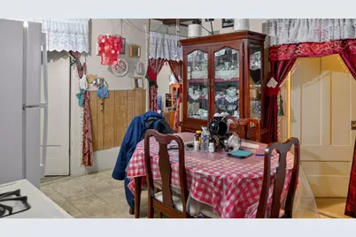 32 Franklin St, New Bedford, MA 02740 - Photo 6