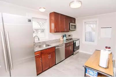 22 Amanda St, Springfield, MA 01118 - Photo 14
