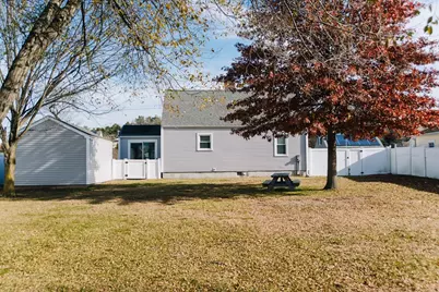 22 Amanda St, Springfield, MA 01118 - Photo 40