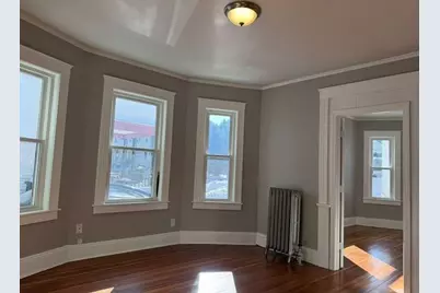 246 Rogers St #1, Lowell, MA 01852 - Photo 6